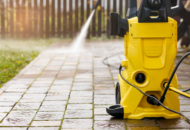 Best Pool Deck Cleaning  in Vaville, CA